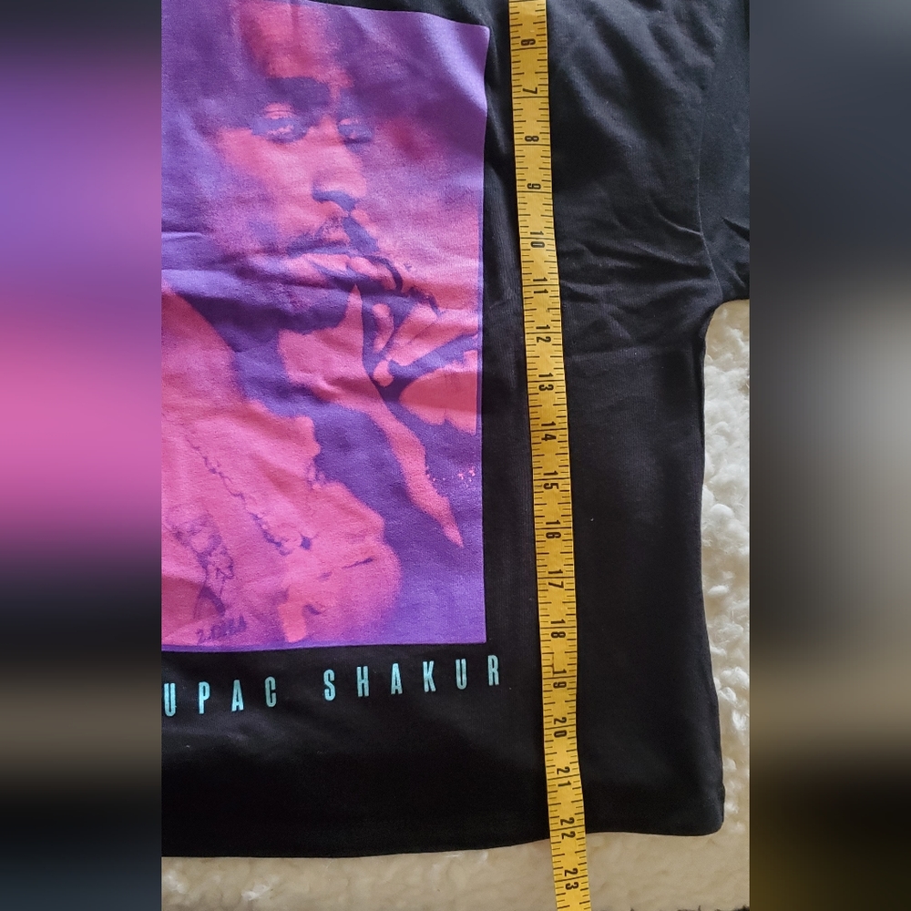 NWT 2PAC Black/Pink 93 Vintage Band Tee size Small /Oversized fit - Picture 10 of 11